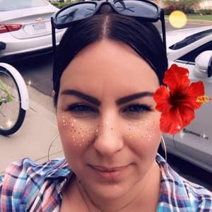 Meet your Posher, Christina